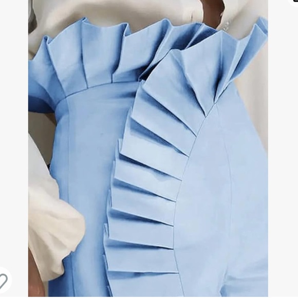 High waisted asymmetrical shorts ruffle - Picture 2 of 2